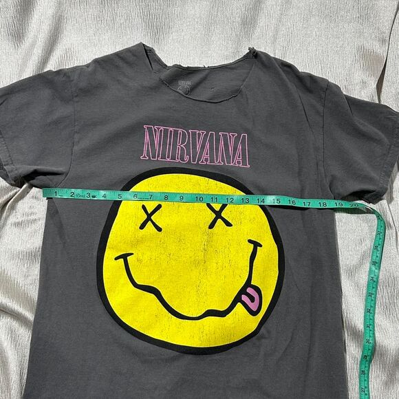 Grey Nirvana Band Tee smiley face tshirt size medium - Picture 6 of 6